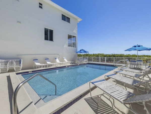 Sanibel Beachfront Vacation Condo with Three Bedrooms